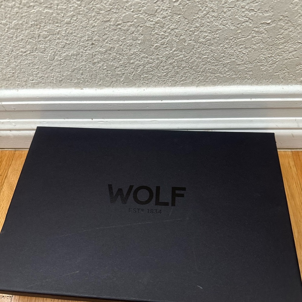 WOLF Signature Travel Case - Picture 7 of 9